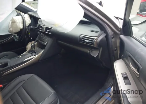 2018 Lexus Is 300 z USA, uszkodzony, nr VIN JTHBA1D27J5062876